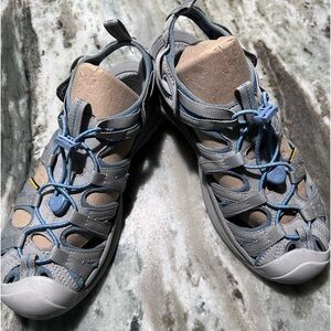 KEEN Sport Sandals size 10